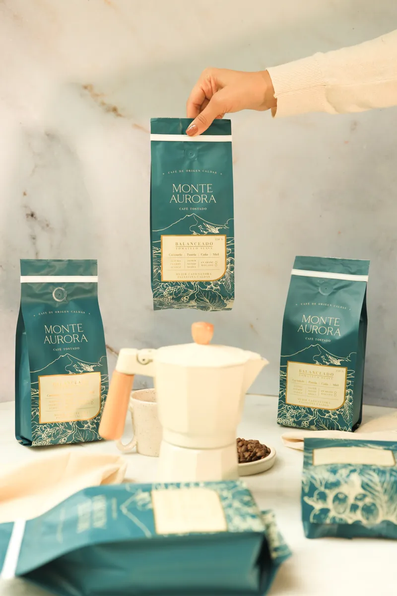 Café Monte Aurora — pieza de campaña 4