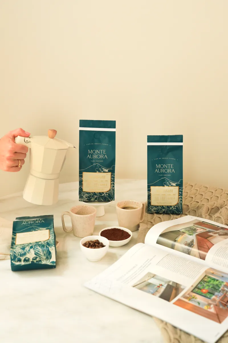 Café Monte Aurora — pieza de campaña 5